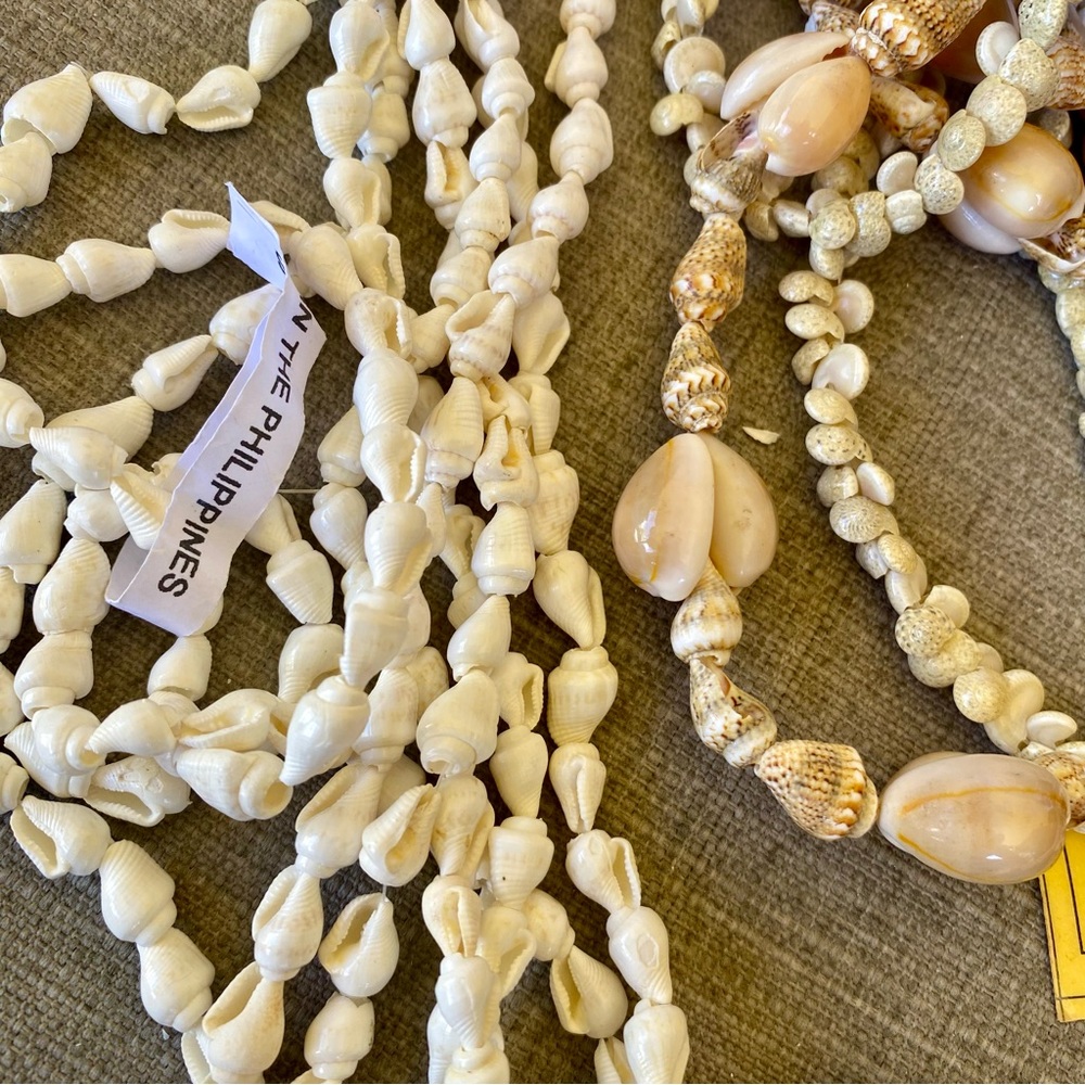 Bundle 13 Real Shell Leis - Picture 4 of 4